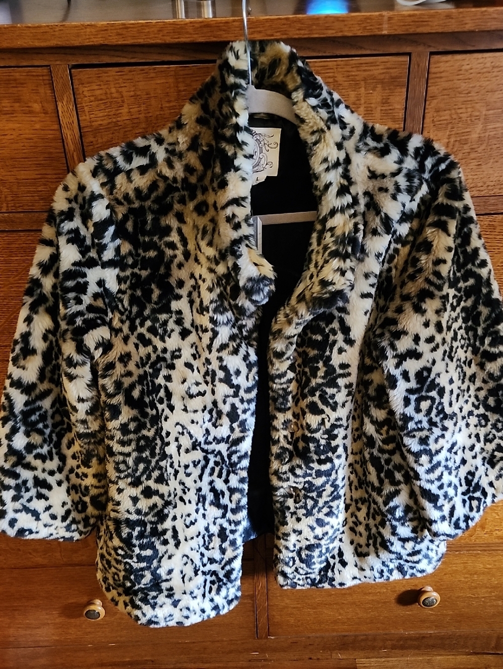 Faux Fur Leopard Print Jacket in Black & Cream